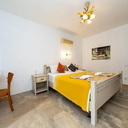 Vila 4 Bdr With Swimming Pool In Kayakoy