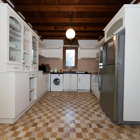 4 Bdr With Swimming Pool In Kayakoy Vila