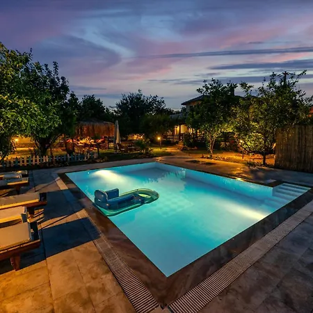 4 Bdr With Swimming Pool In Kayakoy * フェティエ