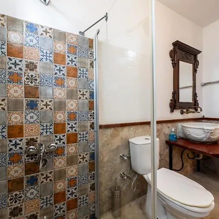 4 Bdr With Swimming Pool In Kayakoy