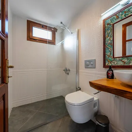 4 Bdr With Swimming Pool In Kayakoy