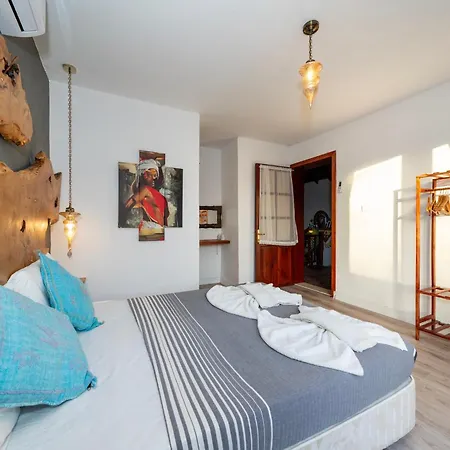 4 Bdr With Swimming Pool In Kayakoy