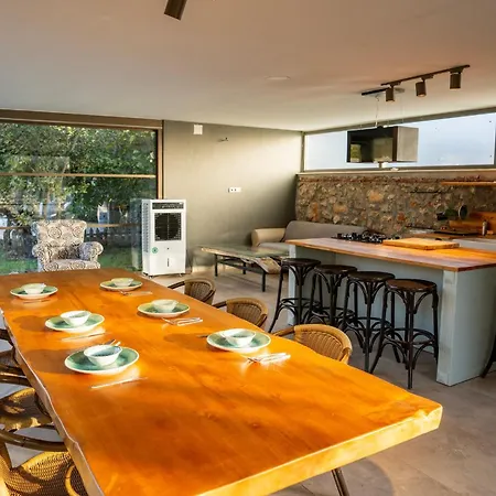 4 Bdr With Swimming Pool In Kayakoy Villa *