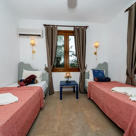 4 Bdr With Swimming Pool In Kayakoy Villa Fethiye